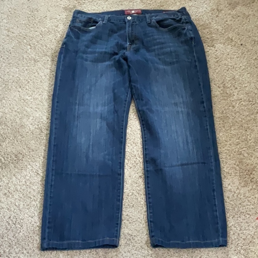 EUC Mens LUCKY BRAND blue jeans